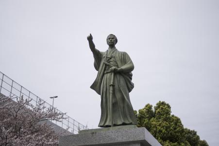 Katsu海船的青铜雕像免费股票照片