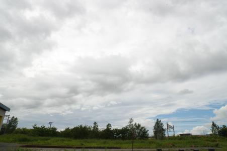Iwamizawa铁路和云免费图片