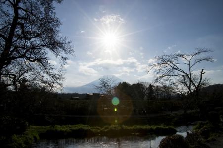 太阳和富士山免费股票照片