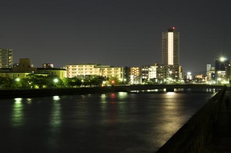 福冈中央病房照片的夜景