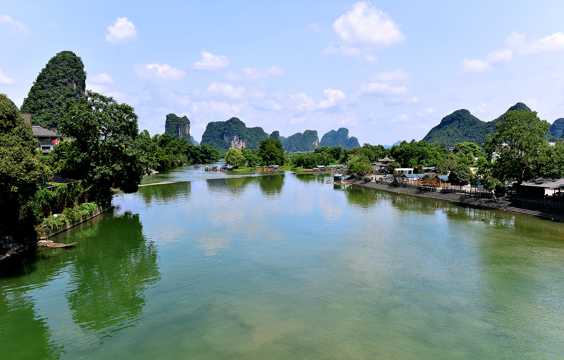 风景如画的广西桂林遇龙河图片