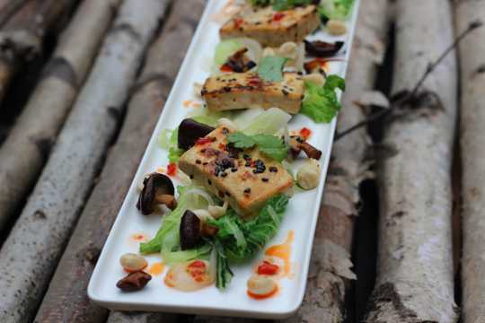 各种各样健康的豆腐制品可口的菜肴图片