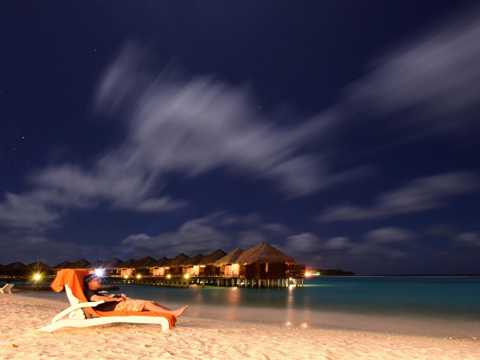 马尔代夫满月岛唯美夜景图片