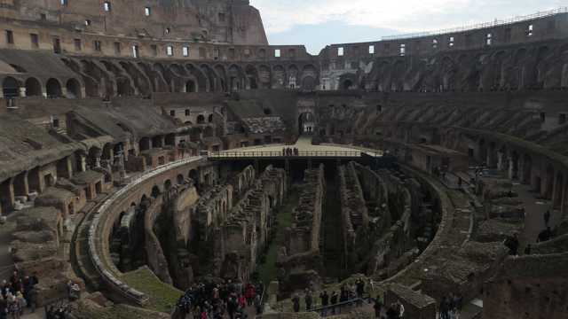 罗马斗兽场的内部景致图片