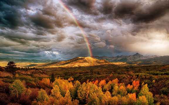 雨后彩虹景色图片