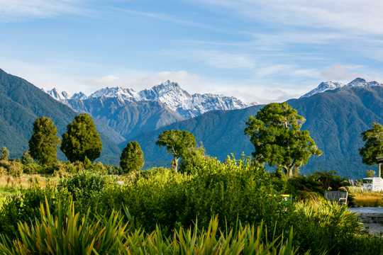 新西兰雪山光景图片