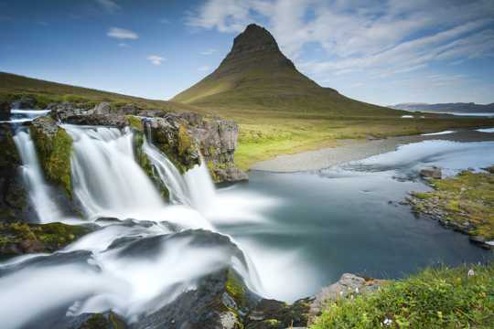 冰岛草帽山风光图片