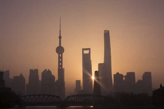 晨曦中的上海风光图片