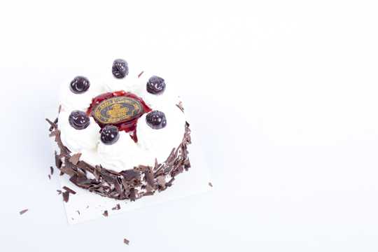 美食可口的蓝莓巧克力蛋糕图片