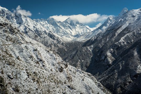 西藏奥秘魁伟的珠穆朗玛峰自然景致图片
