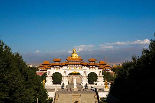 新疆红光山大佛寺景色图片