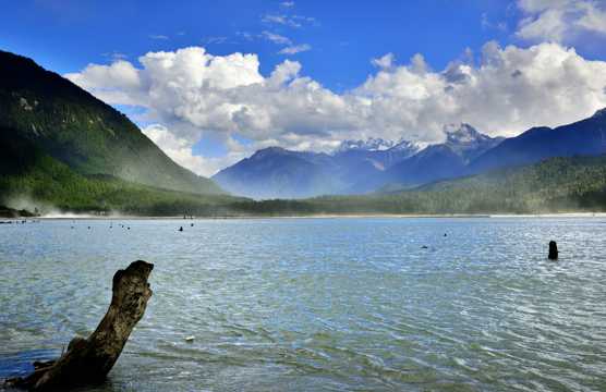 西藏古乡湖景色图片